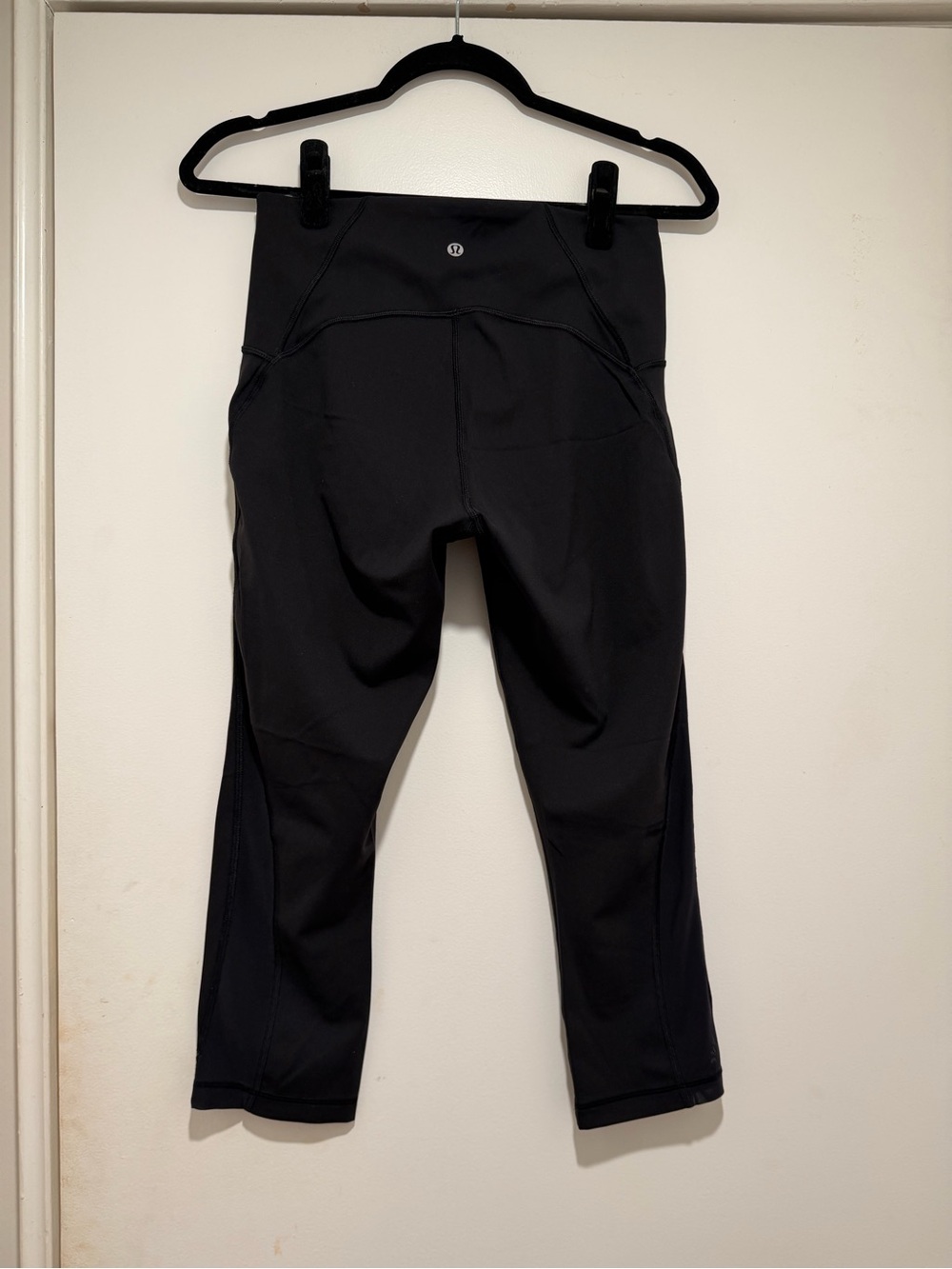 lululemon athletica Black Athletic Capri Leggings